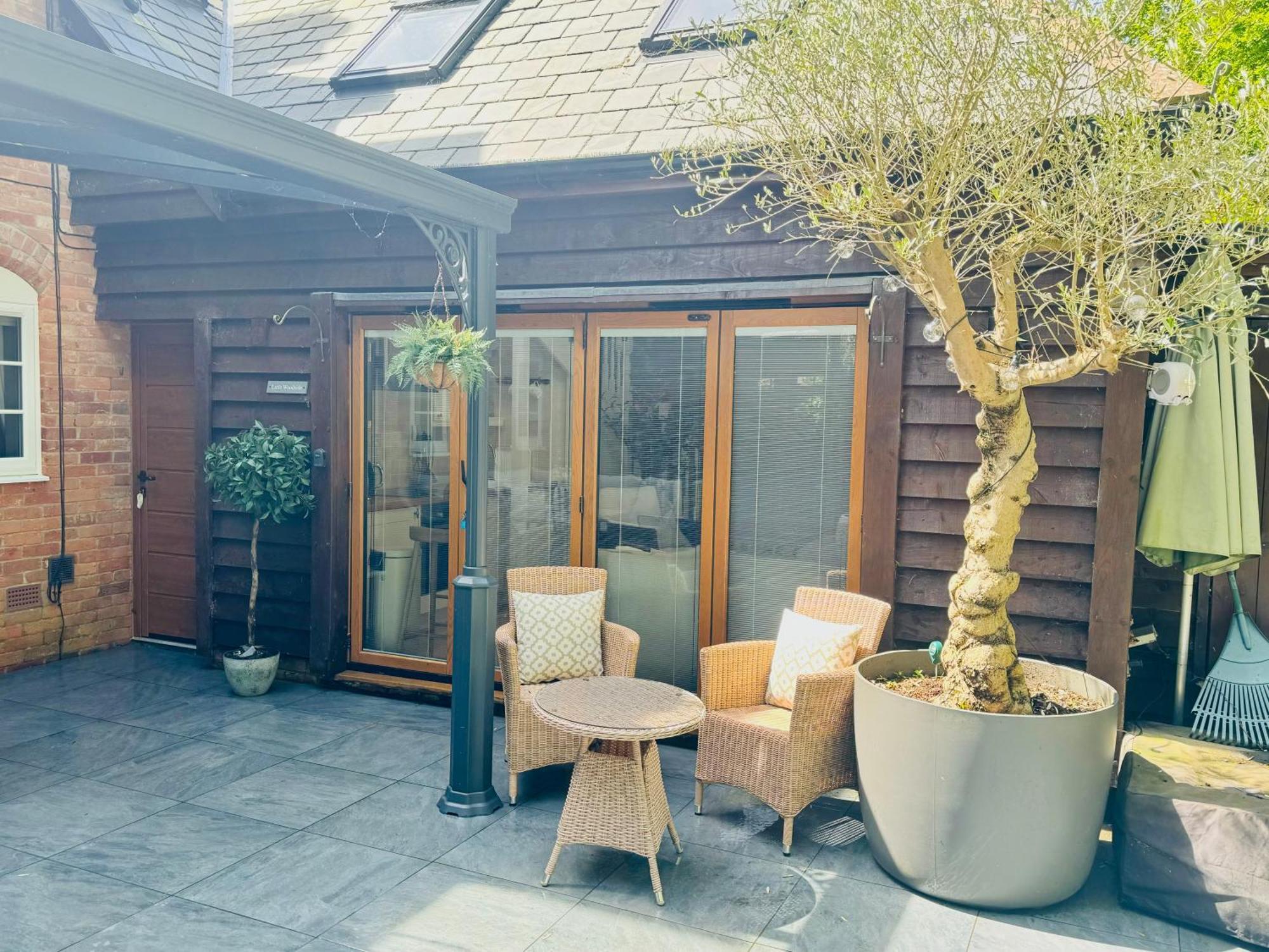 Little Woodside A Beautiful New Forest Self Contained Private Luxury Annexe Нью Милтон Экстерьер фото